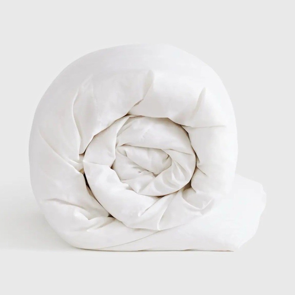Quince NWOT Lightweight Premium Down Alternative Duvet Insert Full/Queen White